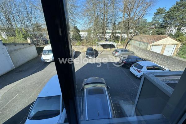 Local commercial à vendre de 297 m² à Bouguenais