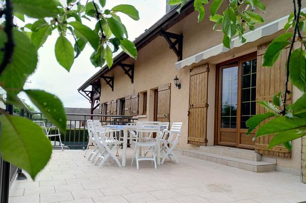 Maison spacieuse et modulable avec potentiel de deux logements - À découvrir sans attendre