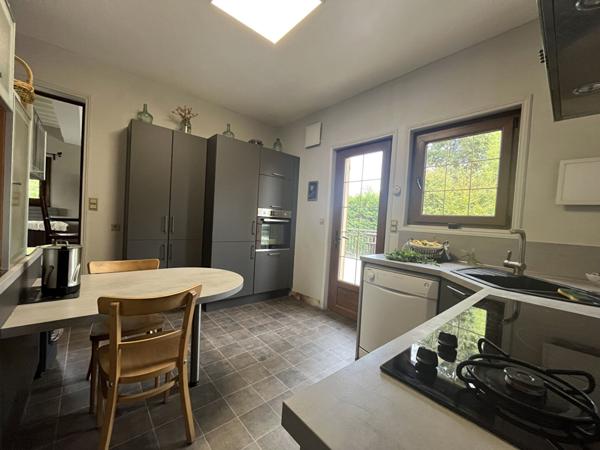 Maison spacieuse et modulable avec potentiel de deux logements - À découvrir sans attendre