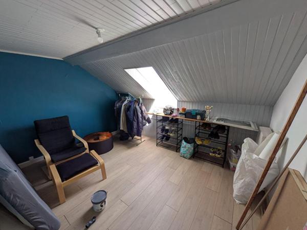 Maison Commelle Vernay 6 pièce(s) 150 m2