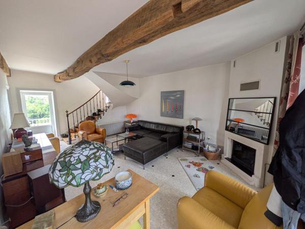 Maison Commelle Vernay 6 pièce(s) 150 m2