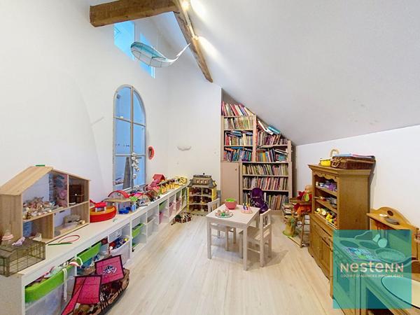 Propriété à vendre à Vallières les Grandes - 8 pièces, 5 chambres, 249.70 m²