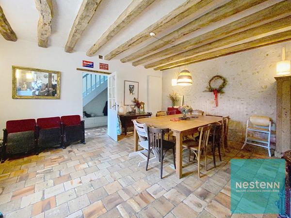 Propriété à vendre à Vallières les Grandes - 8 pièces, 5 chambres, 249.70 m²