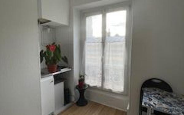 Appartement à vendre    1 pièce • 14 m2 Paris 11