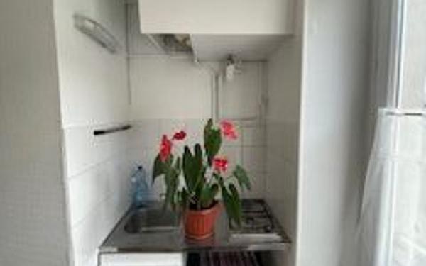 Appartement à vendre    1 pièce • 14 m2 Paris 11