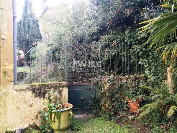 Maison de ville de 403 m² à vendre en plein coeur de Mirande