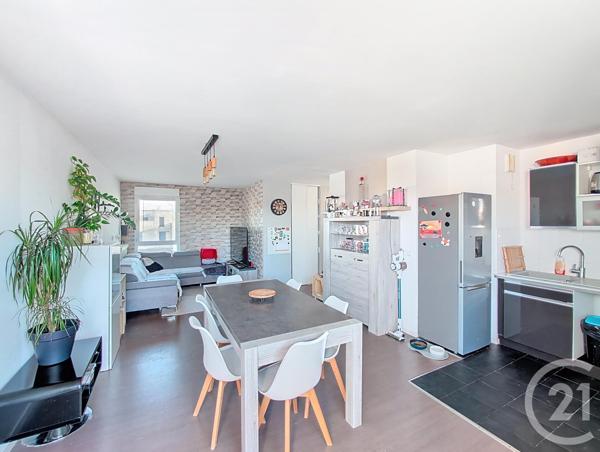 Appartement à vendre  4 pièces - 89,88 m2 DAMMARIE LES LYS - 77