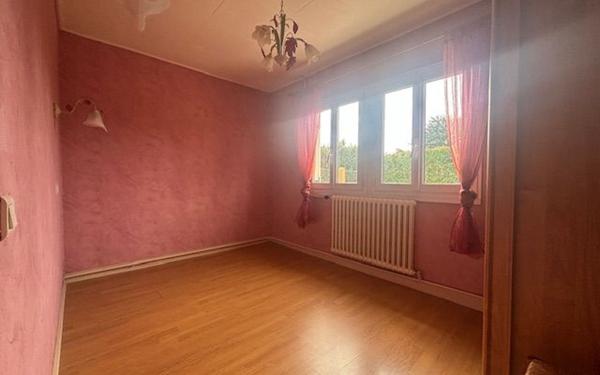 Maison à vendre    4 pièces • 74,66 m2 Noisy-le-Grand