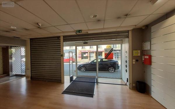 Local commercial à louer à Carhaix-Plouguer dans le Finistère (29270), ref : 29066-1061822