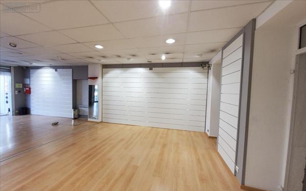 Local commercial à louer à Carhaix-Plouguer dans le Finistère (29270), ref : 29066-1061822