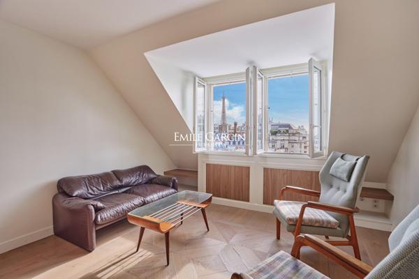 A vendre - Appartement 2 pièces au dernier étage - 39m²- Trocadéro-Passy