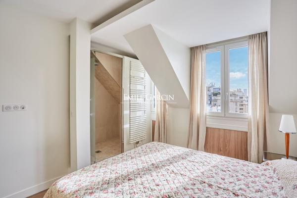A vendre - Appartement 2 pièces au dernier étage - 39m²- Trocadéro-Passy