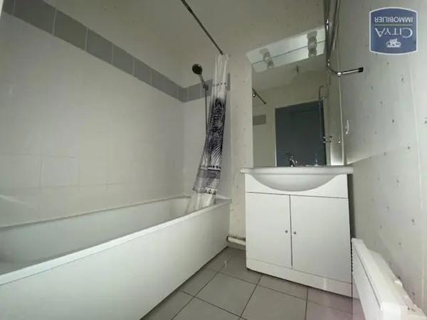 Appartement à louer 3 pièces 64.04m² Épinal (88000)