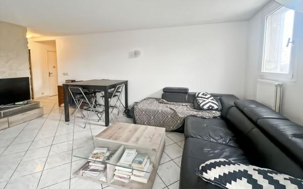 Appartement à vendre    2 pièces • 47 m2 Cergy