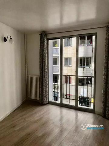 Paris 18e – Jules Joffrin – 2 pièces 37 m² – Entièrement rénové