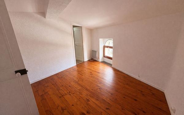 Maison à vendre    4 pièces •  Carcassonne