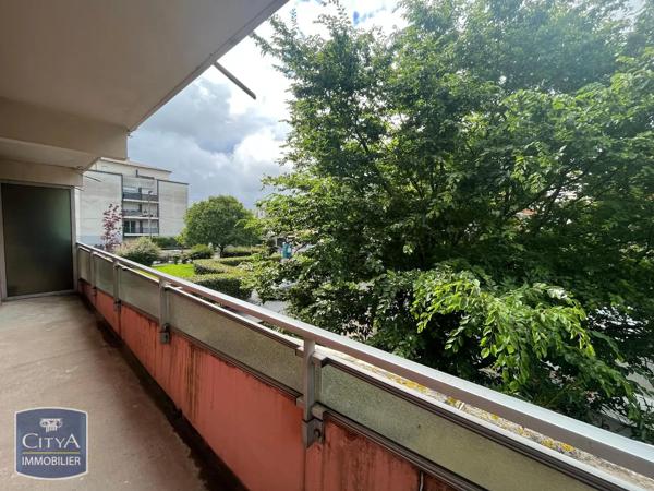 Appartement à louer 3 pièces 66.78m² Lormont (33310)