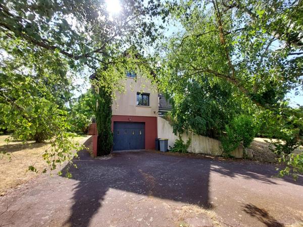 Maison Montceau Les Mines 7 pièce(s) 187 m2