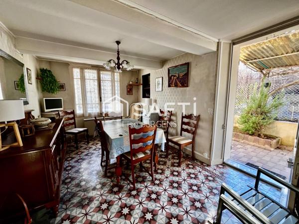 Maison de village en pierre, le charme provençal