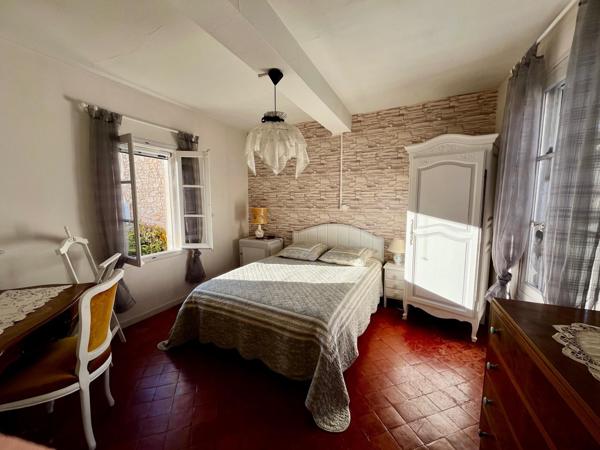 Maison de village en pierre, le charme provençal