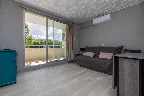 Vente                                                      Appartement
                        
                     2 pièces                      27 m2                     à Montalieu-Vercieu
