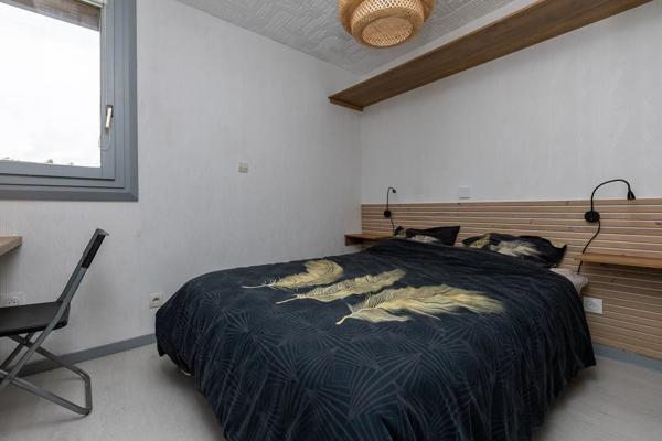 Vente                                                      Appartement
                        
                     2 pièces                      27 m2                     à Montalieu-Vercieu