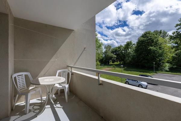 Vente                                                      Appartement
                        
                     2 pièces                      27 m2                     à Montalieu-Vercieu
