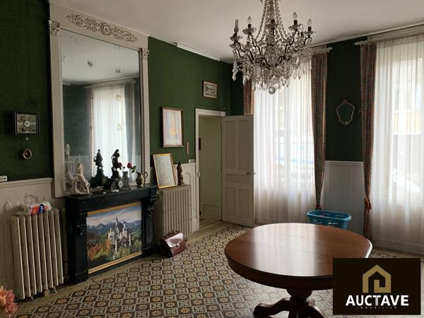 ALENCON - MAISON DE CARACTERE AVEC 9 GARAGES , Alencon