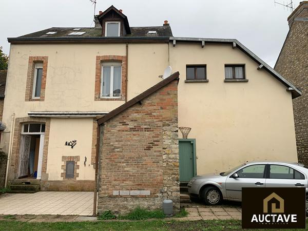 ALENCON - MAISON DE CARACTERE AVEC 9 GARAGES , Alencon