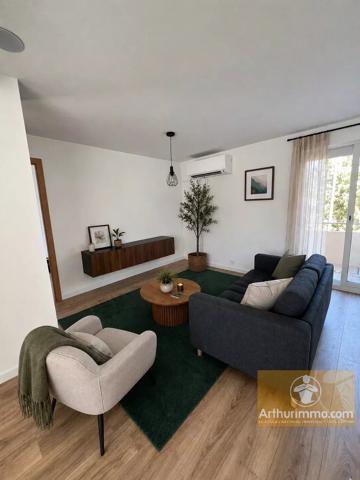 Vente                                                      Appartement
                        
                     3 pièces                      62 m2                     à Sète