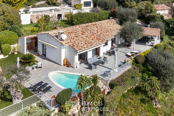 Villa d’exception à Carros : luxe discret et vue méditerranéenne incomparable