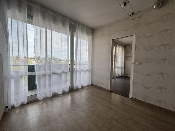 Appartement à VILLIERS SUR MARNE (94350)