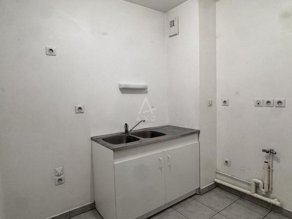 La Rochelle - Appartement T2 avec balcon et parking