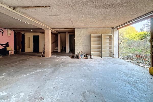 Grande maison traditionnelle 210 m² avec sous sol 85 m² à Bressols proche de Montauban