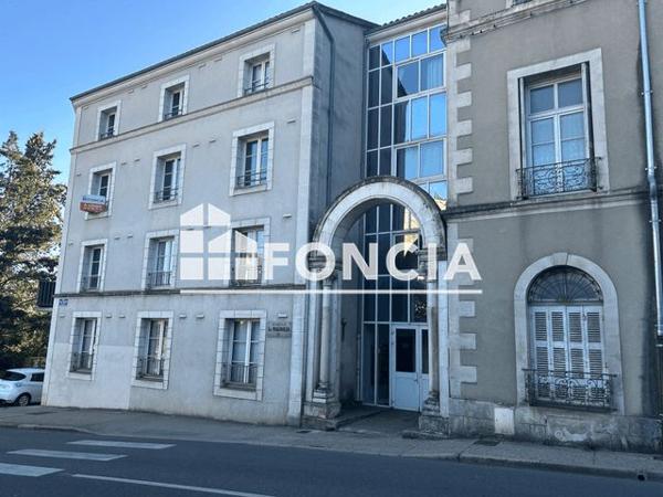 Location Studio meublé 21 m² - 5 BIS RUE JEAN JAURES Poitiers 86000