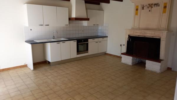 Maison Semussac 5 pièce(s) 145 m2