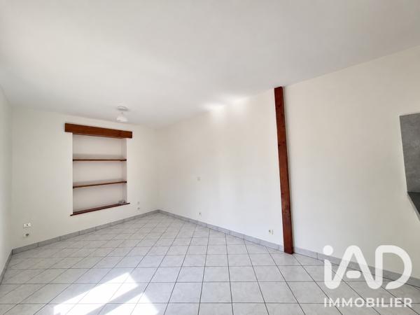 Location studio 22 m² Mouzon