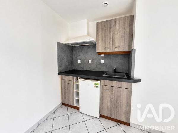Location studio 22 m² Mouzon