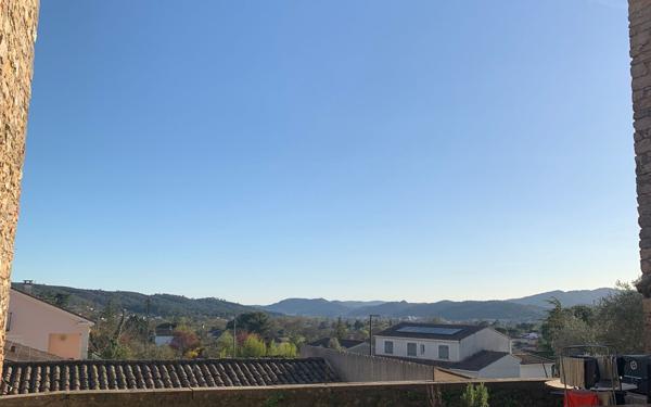 Appartement à louer    2 pièces •  Saint-Julien-les-Rosiers