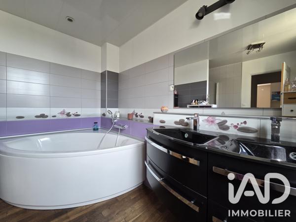 Maison à vendre 7 pièces 220 m² Romilly-sur-Seine