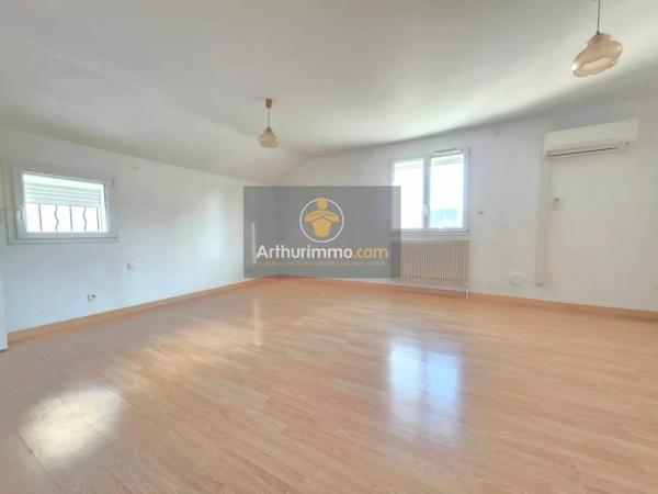 Vente                                                      Maison
                        
                     5 pièces                      113 m2                     à Gonesse