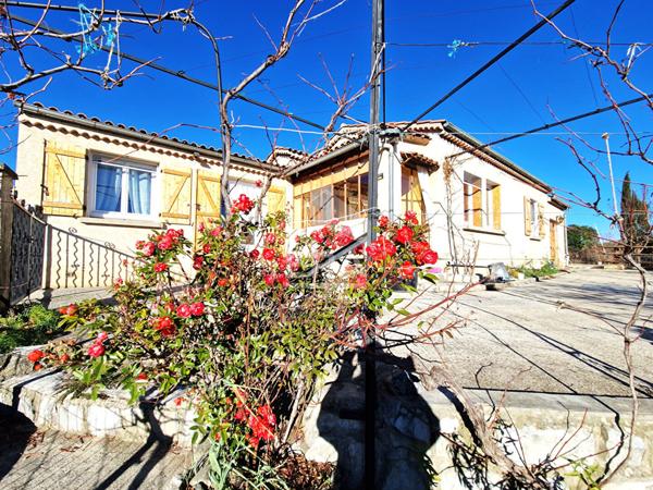 MAISON A VENDRE PLAIN PIED 3 CHAMBRES AVEC JARDIN