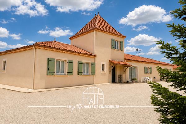 Maison
         10 pièces
        - 267 m² Bien prestige 529 000 € *