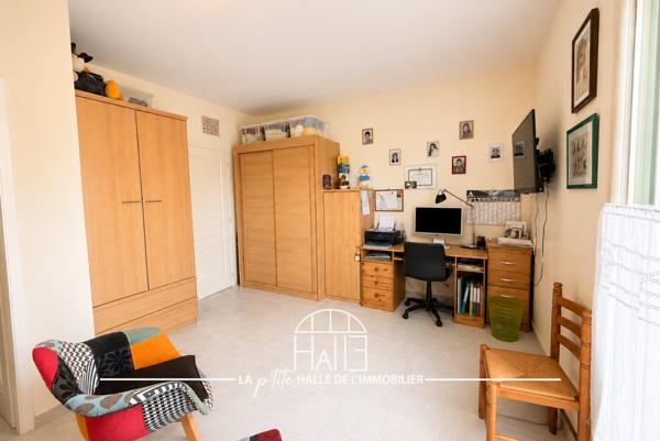 Maison
         10 pièces
        - 267 m² Bien prestige 529 000 € *