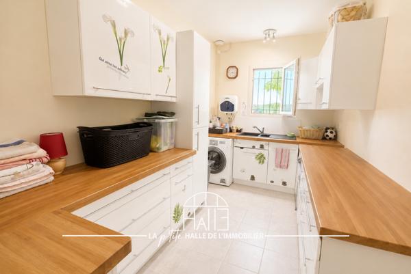 Maison
         10 pièces
        - 267 m² Bien prestige 529 000 € *