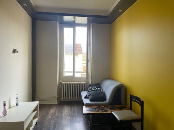 Bel immeuble en pierre- 130 m²- emplacement stratégique Perigueux