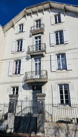 Maison de maître 340 m² à Lourdes 65100