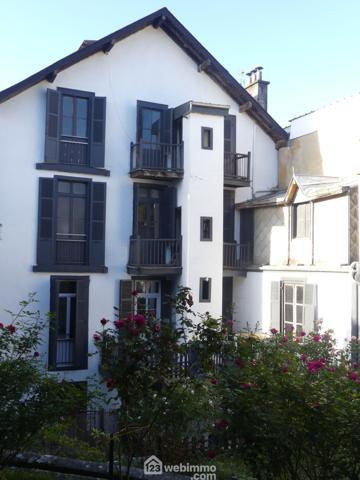 Maison de maître 340 m² à Lourdes 65100
