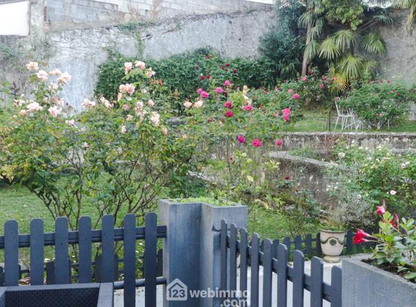 Maison de maître 340 m² à Lourdes 65100