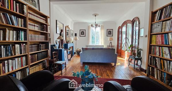 Maison de maître 340 m² à Lourdes 65100